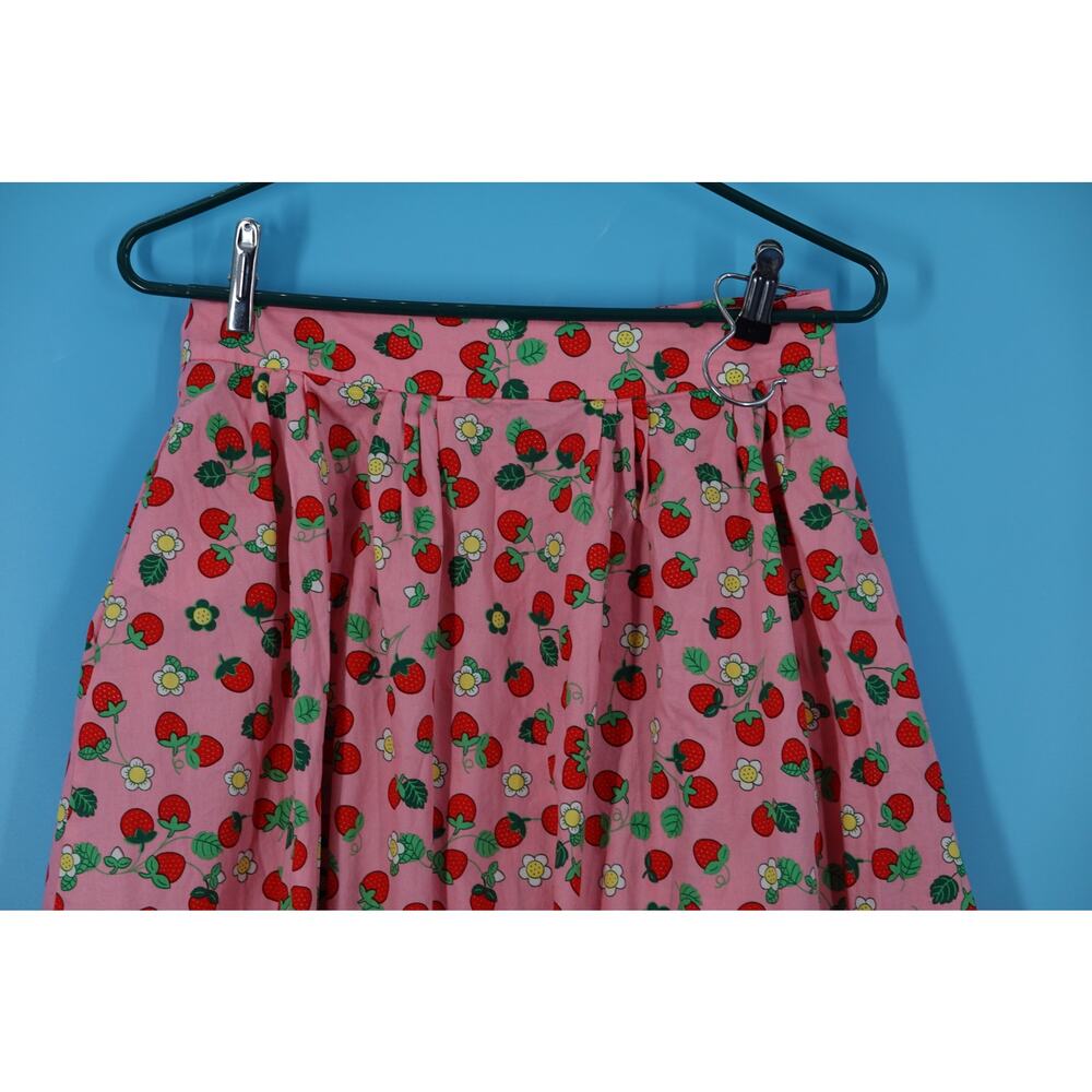 Modcloth Size 8 Strawberry Field Skirt - Picture 6 of 8